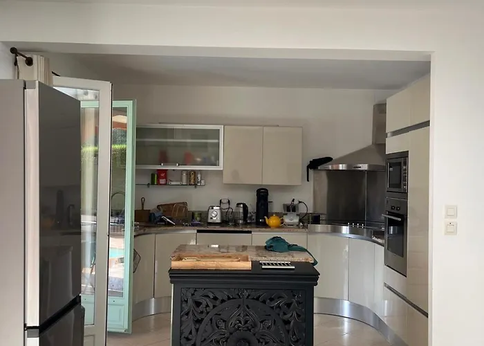 Avec Piscine Privative Et Vue Imprenable Sur Le Golf De Saint-florent A 300 M De La Prázdninový dům